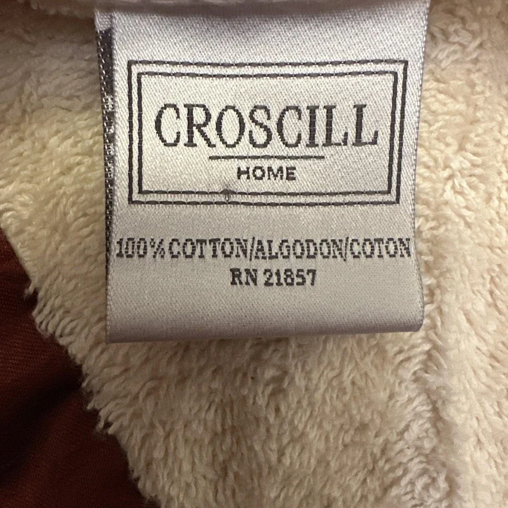 Croscill Home Beige Bath Towel Burgundy Satin & Lace Edge Crochet Flower Vintage